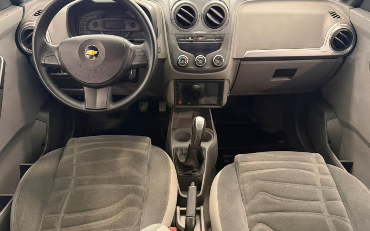 imagem-https://www.socarrao.com.br/sc-vehicle-images-prod/2892459/1785268909359-V2hhdHNBcHAgSW1hZ2UgMjAyNi0wNy0yOCBhdCAxNi4yMy4wNiAoNCkuanBlZw.jpeg
