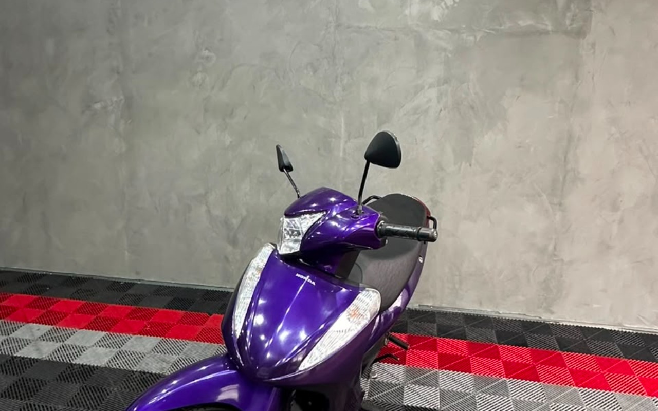 imagem-https://www.socarrao.com.br/sc-vehicle-images-prod/2892462/1785269012300-V2hhdHNBcHAgSW1hZ2UgMjAyNi0wNy0yMCBhdCAxNi4zNi4yMSAoMSkuanBlZw.jpeg