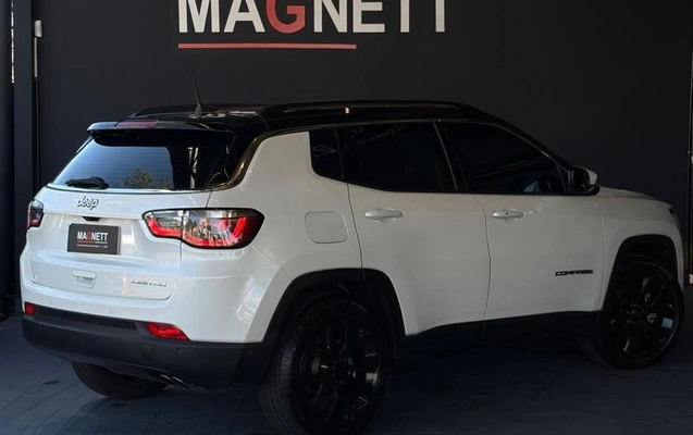 imagem-https://www.socarrao.com.br/sc-vehicle-images-prod/2892468/1788397867066-8324357_18_B_4085ae5cb9.jpeg