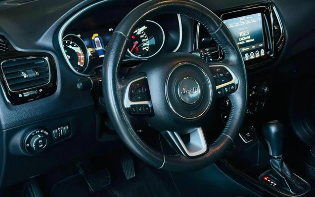 imagem-https://www.socarrao.com.br/sc-vehicle-images-prod/2892468/1788397867071-8324357_8_B_e0f5a2c897.jpeg