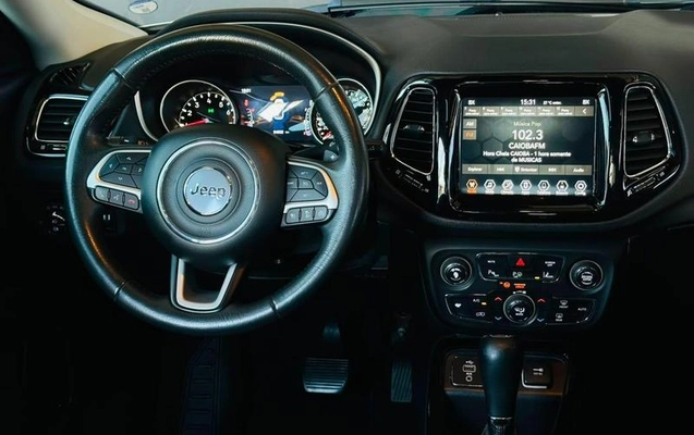 imagem-https://www.socarrao.com.br/sc-vehicle-images-prod/2892468/1788397867073-8324357_13_B_00d2b70441.jpeg