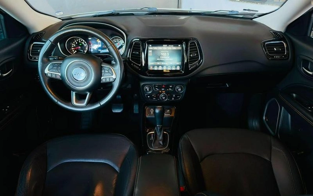 imagem-https://www.socarrao.com.br/sc-vehicle-images-prod/2892468/1788397867074-8324357_9_B_83a14e75bc.jpeg