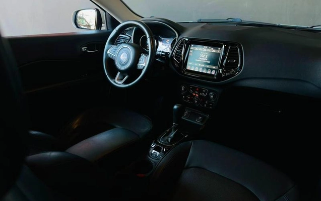imagem-https://www.socarrao.com.br/sc-vehicle-images-prod/2892468/1788397867092-8324357_7_B_f569e46daf.jpeg