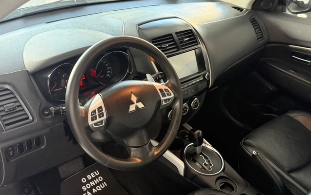 imagem-https://www.socarrao.com.br/sc-vehicle-images-prod/2892475/1785269302787-SU1HXzEyMDQuanBlZw.jpeg