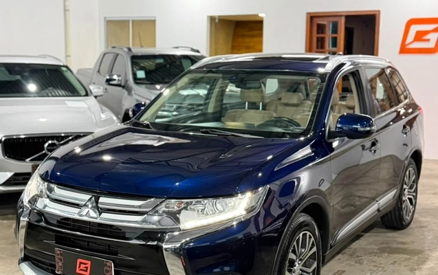 imagem-https://www.socarrao.com.br/sc-vehicle-images-prod/2892806/1786124026125-gb-07b37f6.jpeg