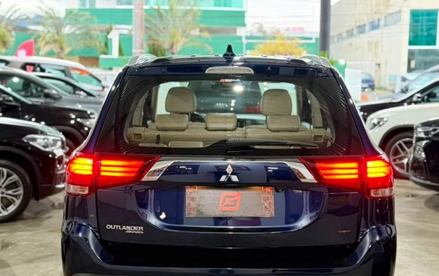 imagem-https://www.socarrao.com.br/sc-vehicle-images-prod/2892806/1786124026126-gb-0ea10ba.jpeg