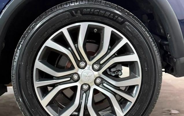 imagem-https://www.socarrao.com.br/sc-vehicle-images-prod/2892806/1786124026132-gb-3d04892.jpeg