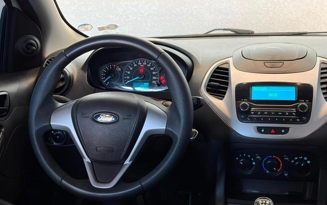 imagem-https://www.socarrao.com.br/sc-vehicle-images-prod/2893001/1786629956178-8308511_2_B_653e02eb3c.jpeg