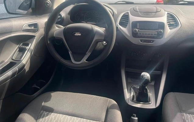 imagem-https://www.socarrao.com.br/sc-vehicle-images-prod/2893001/1786629956182-8308511_7_B_16c995ea45.jpeg