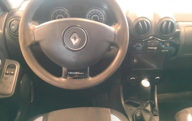 imagem-https://www.socarrao.com.br/sc-vehicle-images-prod/2893077/1788629955200-8264610_17_B_fdb750ab60.jpeg