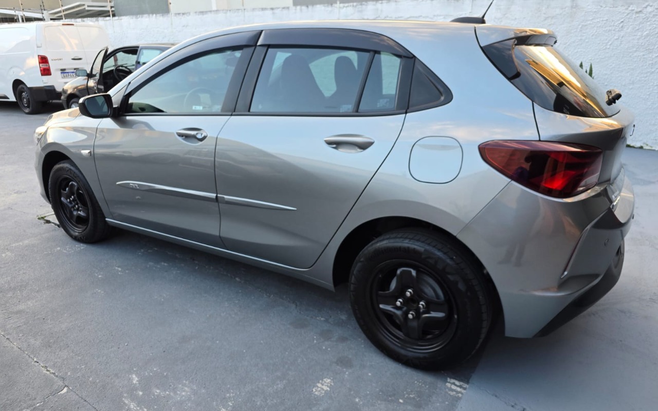 imagem-https://www.socarrao.com.br/sc-vehicle-images-prod/2893920/1785274799604-V2hhdHNBcHAgSW1hZ2UgMjAyNi0wNi0wNiBhdCAxMi41My40MSAoMikuanBlZw.jpeg
