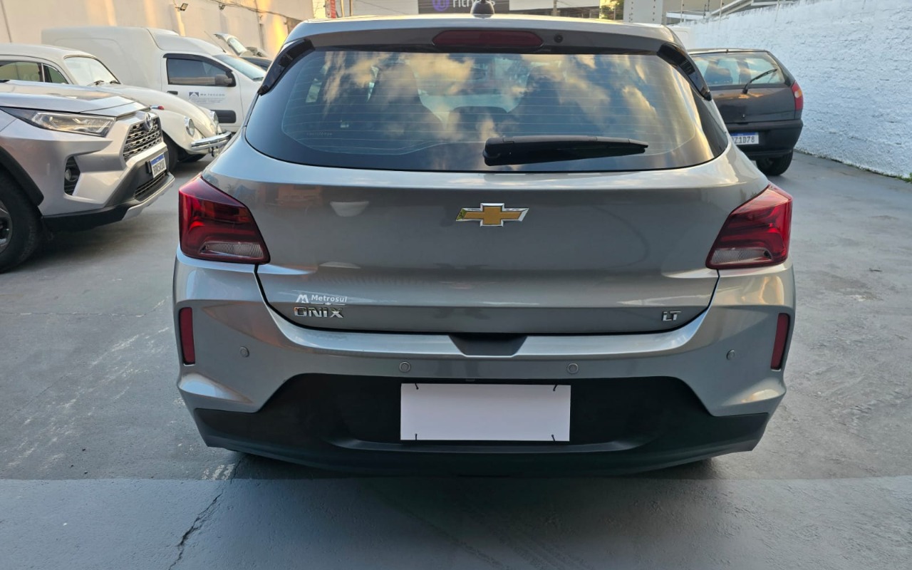 imagem-https://www.socarrao.com.br/sc-vehicle-images-prod/2893920/1785274799932-V2hhdHNBcHAgSW1hZ2UgMjAyNi0wNi0wNiBhdCAxMi41My4zOSAoMikuanBlZw.jpeg