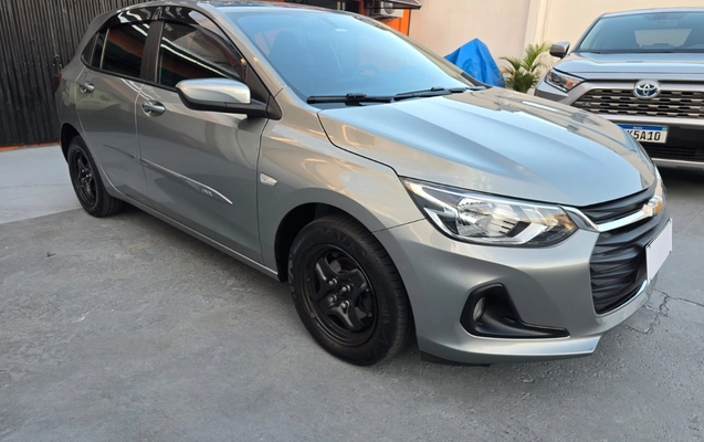 imagem-https://www.socarrao.com.br/sc-vehicle-images-prod/2893920/1785274800184-V2hhdHNBcHAgSW1hZ2UgMjAyNi0wNi0wNiBhdCAxMi41My4zOCAoMSkuanBlZw.jpeg
