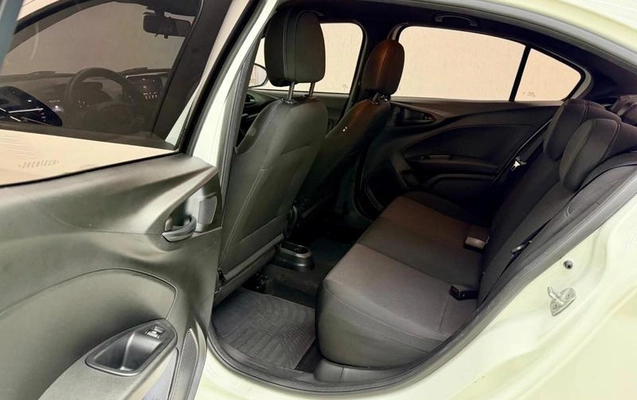 imagem-https://www.socarrao.com.br/sc-vehicle-images-prod/2894215/1787692502474-8325158_13_B_48fdd50832.jpeg