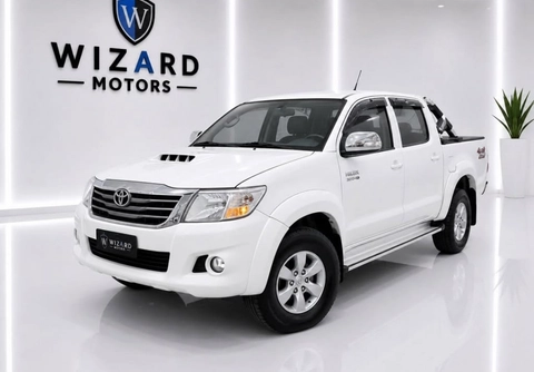 Toyota Hilux 2015 Branco — foto 1 de 3