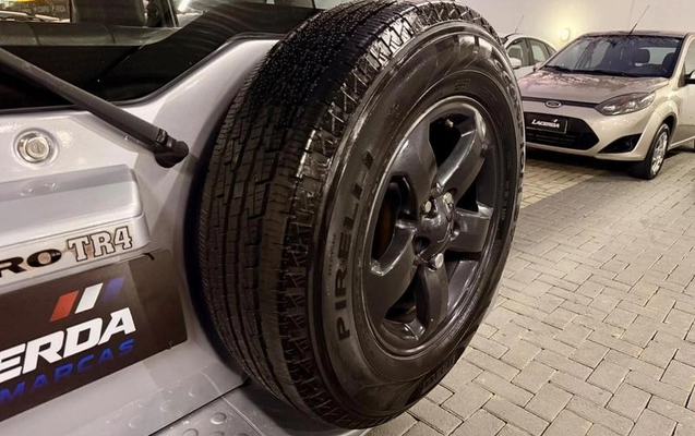 imagem-https://www.socarrao.com.br/sc-vehicle-images-prod/2895680/1785433965104-8325238_14_B_1fe440cf92.jpeg