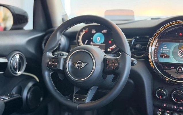imagem-https://www.socarrao.com.br/sc-vehicle-images-prod/2895800/1787767959811-8317214_12_B_e44acc37d5.jpeg