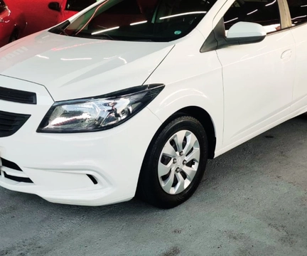 Chevrolet Onix 2019 Branco — foto 1 de 3