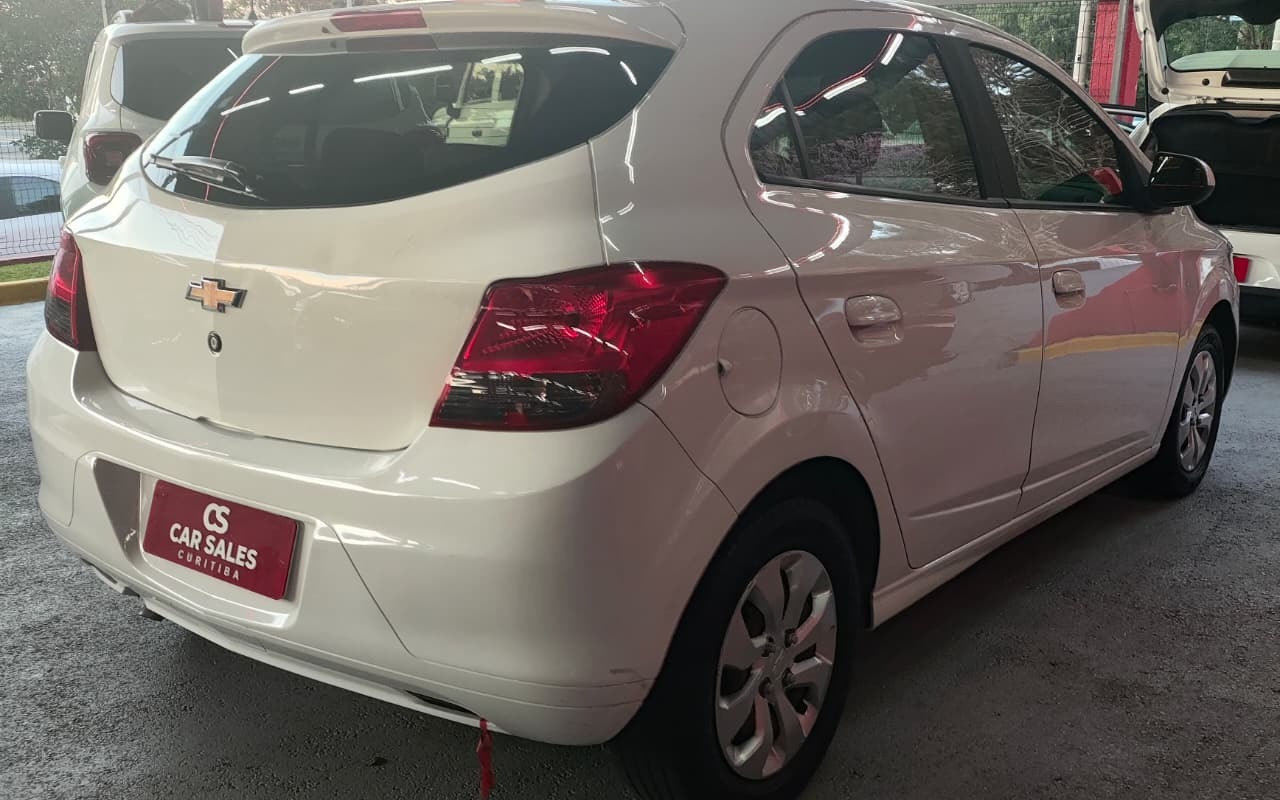 imagem-https://www.socarrao.com.br/sc-vehicle-images-prod/2896689/1785283116815-V2hhdHNBcHAgSW1hZ2UgMjAyNi0wNy0yOCBhdCAxOC4xNS4yMS5qcGVn.jpeg