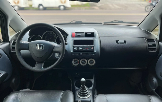 imagem-https://www.socarrao.com.br/sc-vehicle-images-prod/2897054/1787791583684-vehicle_image_1786721876_e5c9827930a50d0585ea12a0bf755bf3.jpeg