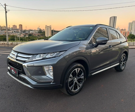 Mitsubishi Eclipse Cross 2022 Cinza — foto 1 de 3