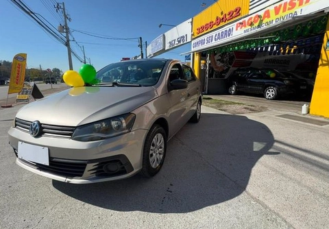 Volkswagen Voyage 2018 Prata — foto 1 de 3