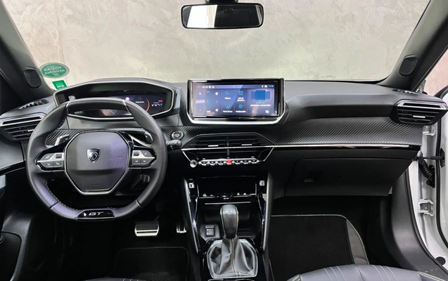 imagem-https://www.socarrao.com.br/sc-vehicle-images-prod/2908668/1788525307494-b9ab706f-961f-4092-9a09-4db4addde357.jpg