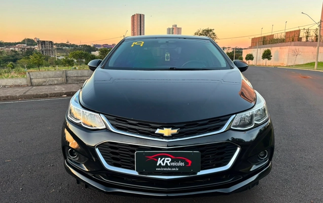 imagem-https://www.socarrao.com.br/sc-vehicle-images-prod/2909610/1785935892947-db4e8b822a114e9c95ba9bf4ac1ed005_1785324330794.jpg