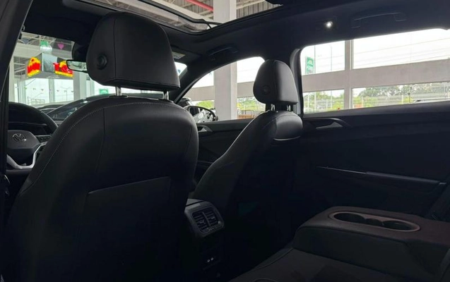 imagem-https://www.socarrao.com.br/sc-vehicle-images-prod/2909698/1790173633703-8322420_16_B_9f5e4ec92a.jpeg