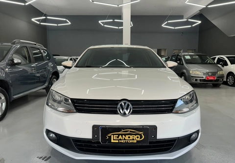 Volkswagen Jetta 2012 Branco — foto 1 de 3