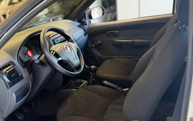 imagem-https://www.socarrao.com.br/sc-vehicle-images-prod/2909797/1785330461248-U1RSQURBIDIwMjAxMC5qcGc.jpg