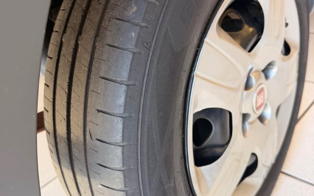 imagem-https://www.socarrao.com.br/sc-vehicle-images-prod/2909797/1785330461605-U1RSQURBIDIwMjAxMy5qcGc.jpg