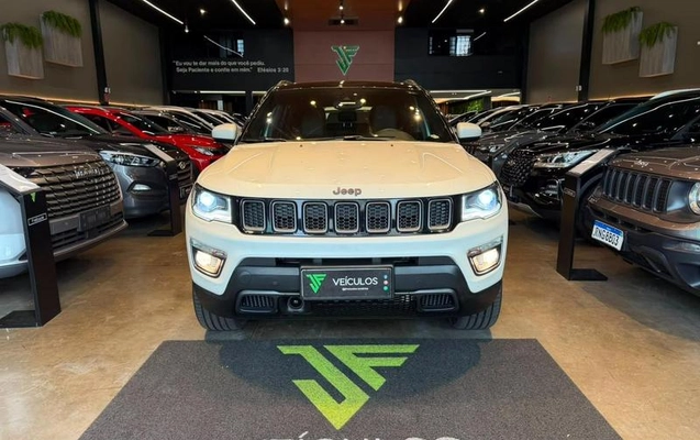 imagem-https://www.socarrao.com.br/sc-vehicle-images-prod/2909802/1790176159776-8325769_8_B_6d26beb694.jpeg