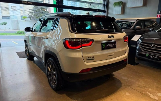 imagem-https://www.socarrao.com.br/sc-vehicle-images-prod/2909802/1790176159783-8325769_5_B_579b8a84e1.jpeg