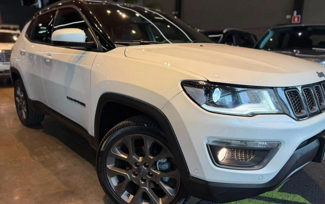 imagem-https://www.socarrao.com.br/sc-vehicle-images-prod/2909802/1790176159784-8325769_0_B_77326520b9.jpeg