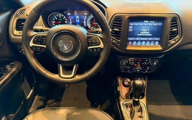 imagem-https://www.socarrao.com.br/sc-vehicle-images-prod/2909802/1790176159791-8325769_8_B_3f51c7dd76.jpeg
