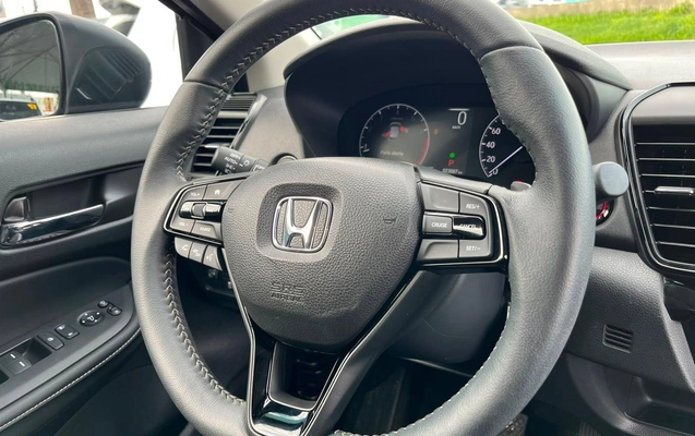 imagem-https://www.socarrao.com.br/sc-vehicle-images-prod/2909858/1789505253490-913ab283d0b04303a36380be41f0ca75_1785530599876.jpg