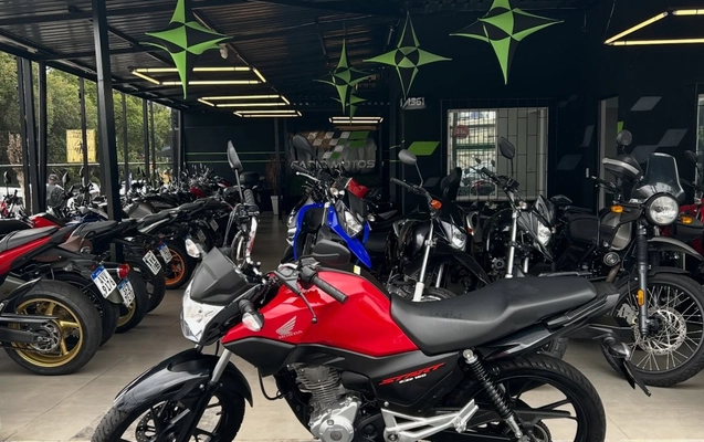imagem-https://www.socarrao.com.br/sc-vehicle-images-prod/2910603/1785332439712-NjU3NjUzMDAxXzE4MTA4MTIyMDg5ODQyMjQ4XzEwMjUyNjk2OTAyMTc3ODU4NzFfbiAoMSkuanBn.jpg