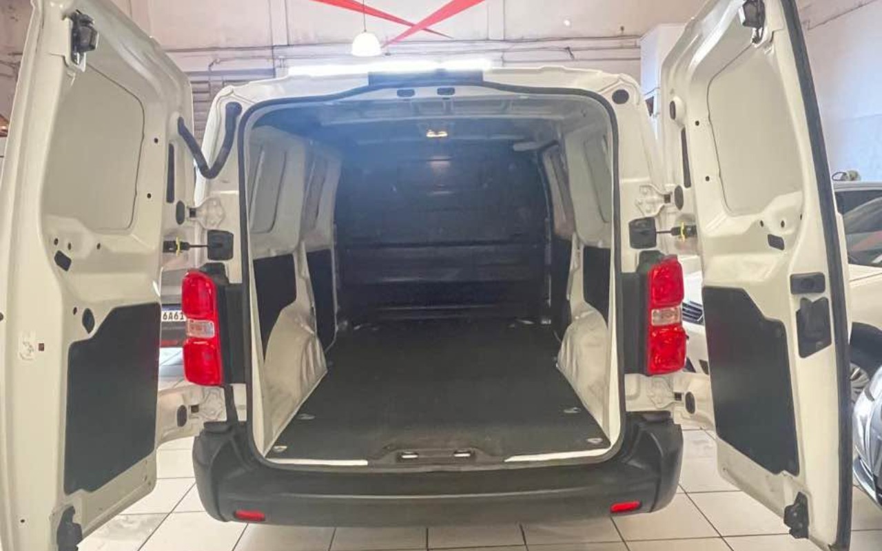 imagem-https://www.socarrao.com.br/sc-vehicle-images-prod/2910731/1785332738119-SlVNUFkgMjAyNDEyLmpwZw.jpg