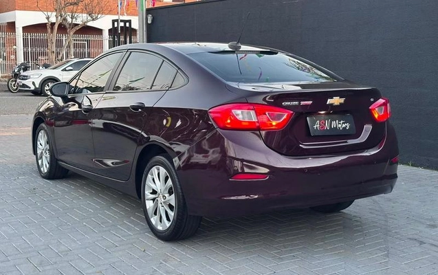 imagem-https://www.socarrao.com.br/sc-vehicle-images-prod/2910938/1788297649737-8260408_10_B_52ca52ad38.jpeg