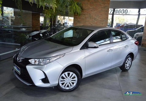Toyota Yaris 2025 Prata — foto 1 de 3