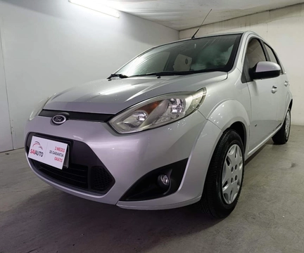 Ford Fiesta 1.6 16V Flex Mec. 5p 2014 Prata — foto 1 de 3
