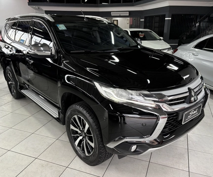 Mitsubishi Pajero 2020 Preto — foto 1 de 3