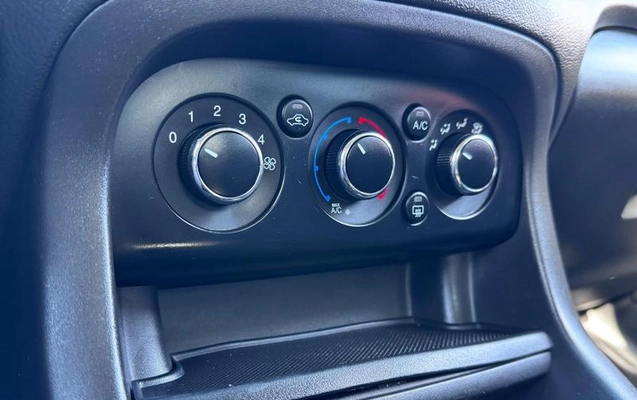 imagem-https://www.socarrao.com.br/sc-vehicle-images-prod/2912586/1789069027796-8288850_10_B_a08e6f3295.jpeg