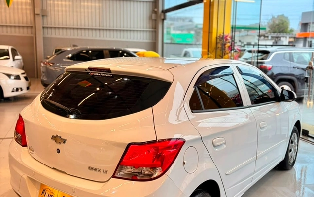 imagem-https://www.socarrao.com.br/sc-vehicle-images-prod/2912658/1785337155728-0700992f-d160-4b07-aac7-45a1a7e71025.jpg