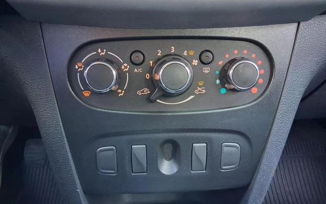 imagem-https://www.socarrao.com.br/sc-vehicle-images-prod/2912933/1788983298549-8319315_15_B_f3836408c6.jpeg