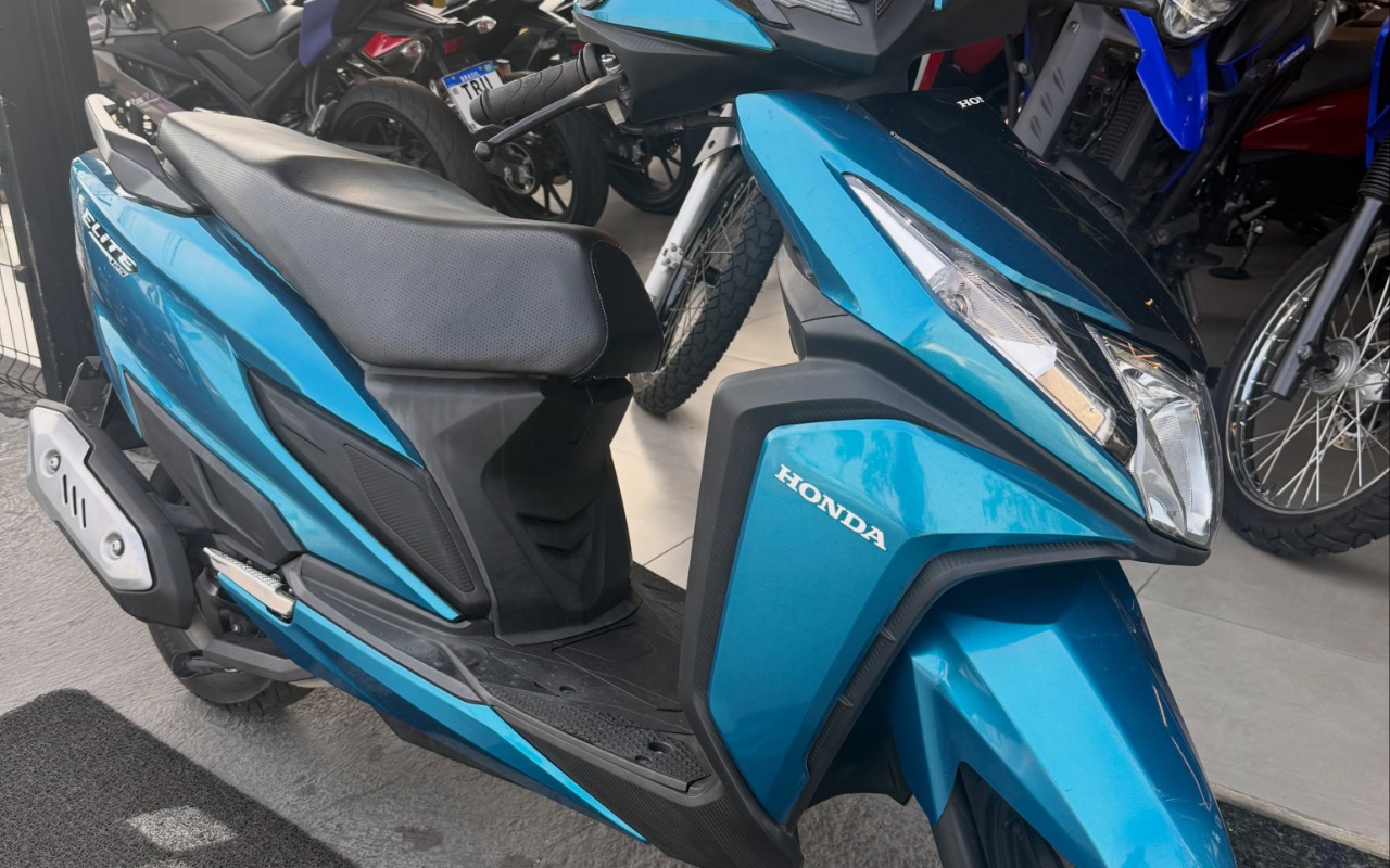 imagem-https://www.socarrao.com.br/sc-vehicle-images-prod/2912989/1785337942937-NzMwMjk3OTgwXzE4MTE3MDAyNTMwODQyMjQ4XzIxMTA3NjM4NTE5MzYxMDgyMTZfbi5qcGc.jpg