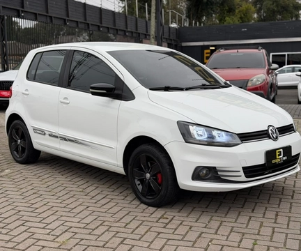 Volkswagen Fox 2018 Branco — foto 1 de 3