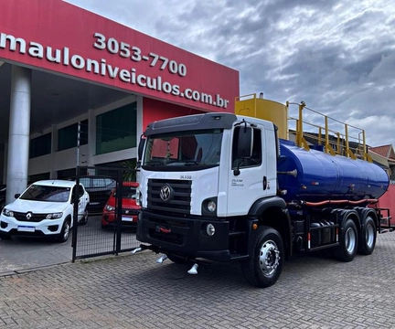 Volkswagen 31-330 E 2022 Branco — foto 1 de 3