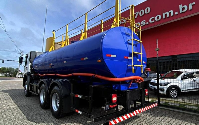 imagem-https://www.socarrao.com.br/sc-vehicle-images-prod/2913863/1788354708782-8199626_17_B_99f6fbf88e.jpeg